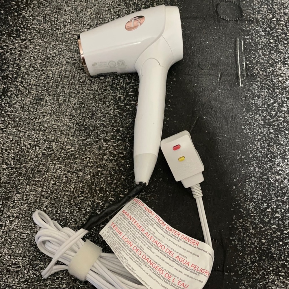 T3 folding hair dryer / blow dryer tested!!!